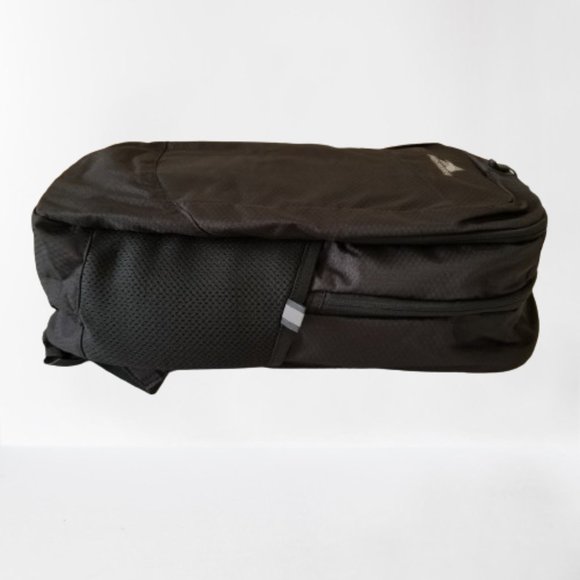 NWT! High Sierra Backpack with Laptop Divider/Bottle Pockets/Padded Back - Picture 10 of 11